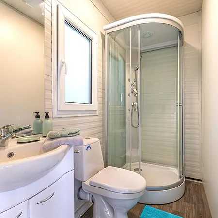 Ferienhaus Happy Tiny House With Covered Terrace - Happy Smartno ob Paki